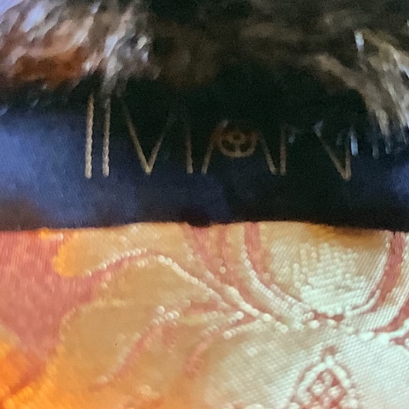 IMAN Faux Fur - Picture 2 of 5